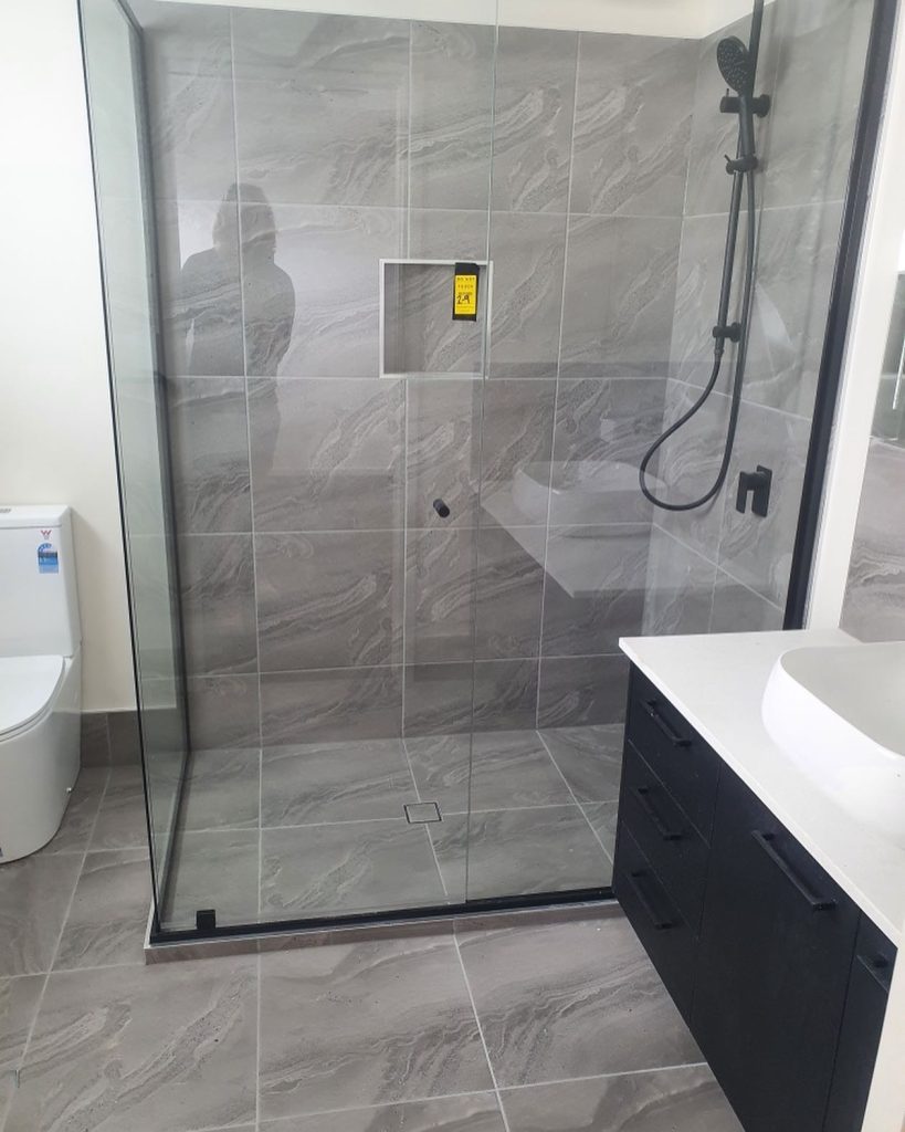 Tile Selection Tips for Budget-Friendly Bathroom Renovations